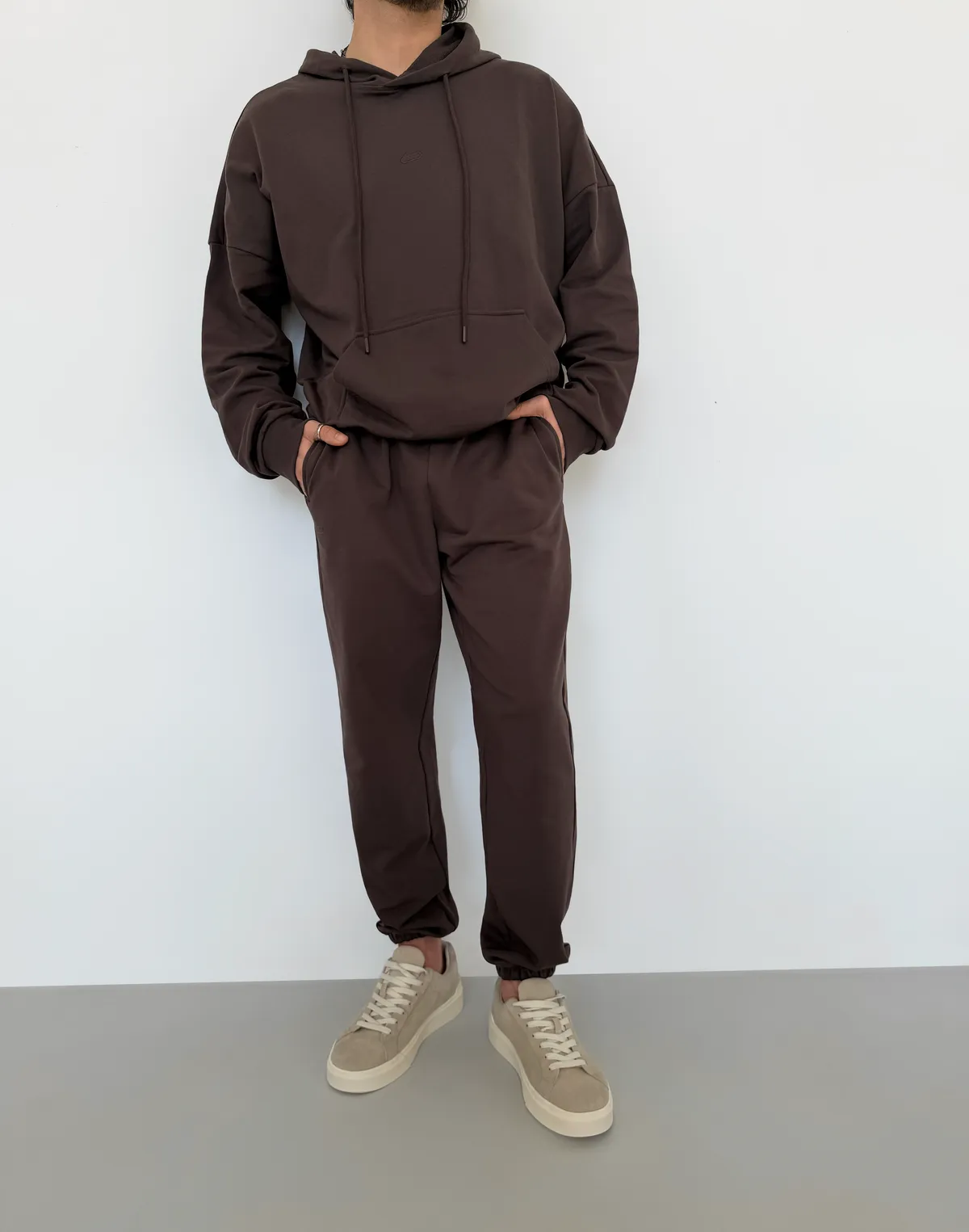Комплект чоловічій весняний худі з капюшоном та джогери базові, шоколад - Фото 1