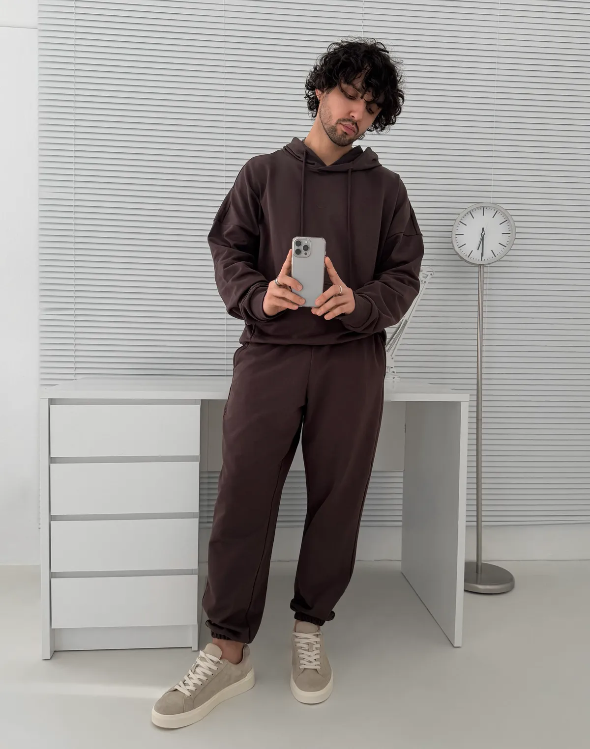 Комплект чоловічій весняний худі з капюшоном та джогери базові, шоколад - Фото 4