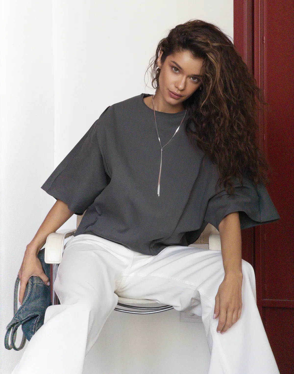 Футболка оверсайз з плотного трикотажу з боковими швами, графіт - Фото 8