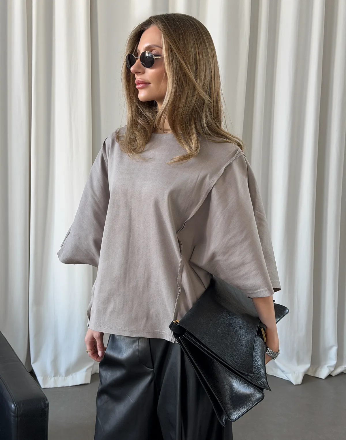 Футболка оверсайз з плотного трикотажу з боковими швами, беж темний - Фото 5