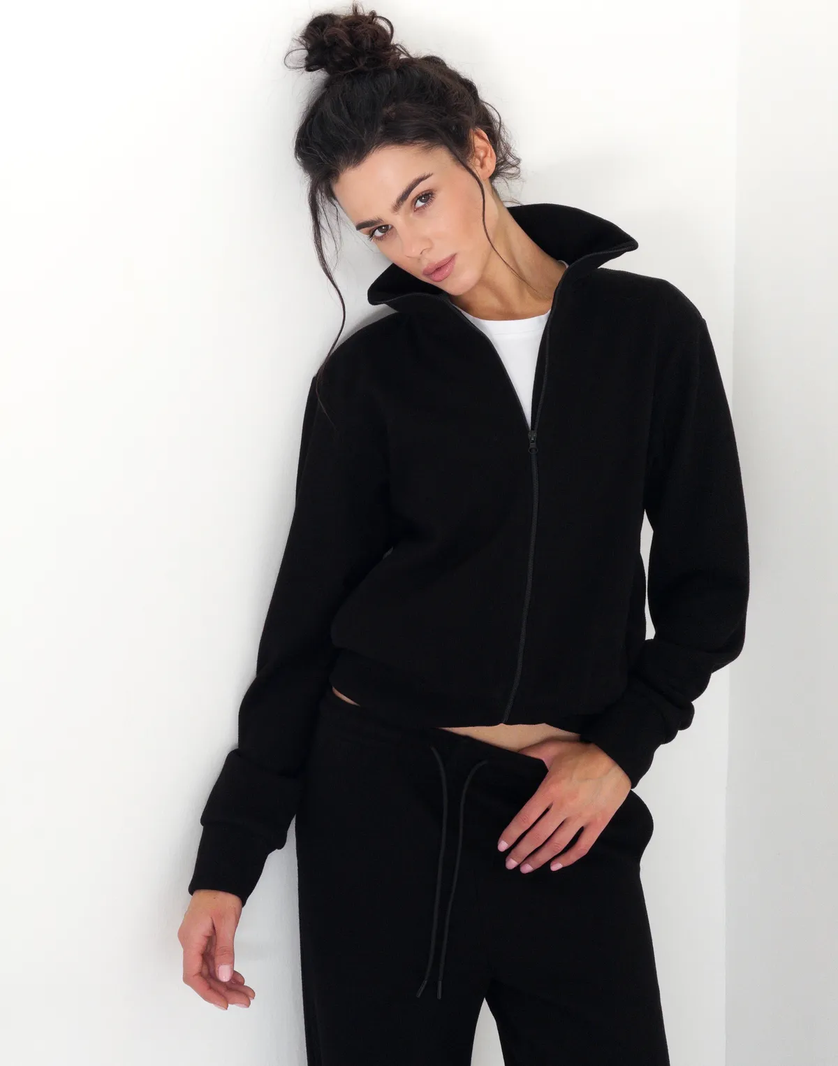 Зіпер приталений з текстурованої тканини у рубчик, чорний - Фото 6