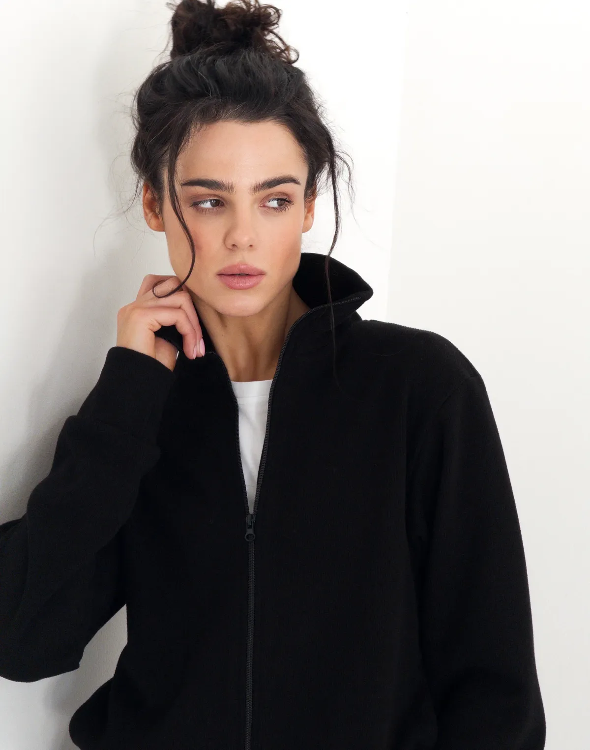 Зіпер приталений з текстурованої тканини у рубчик, чорний - Фото 5