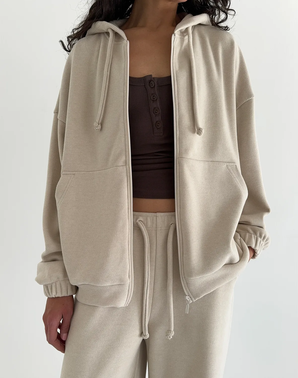 Зіпер жіночий оверсайз з текстурованої тканини у рубчик, кремовий - Фото 4