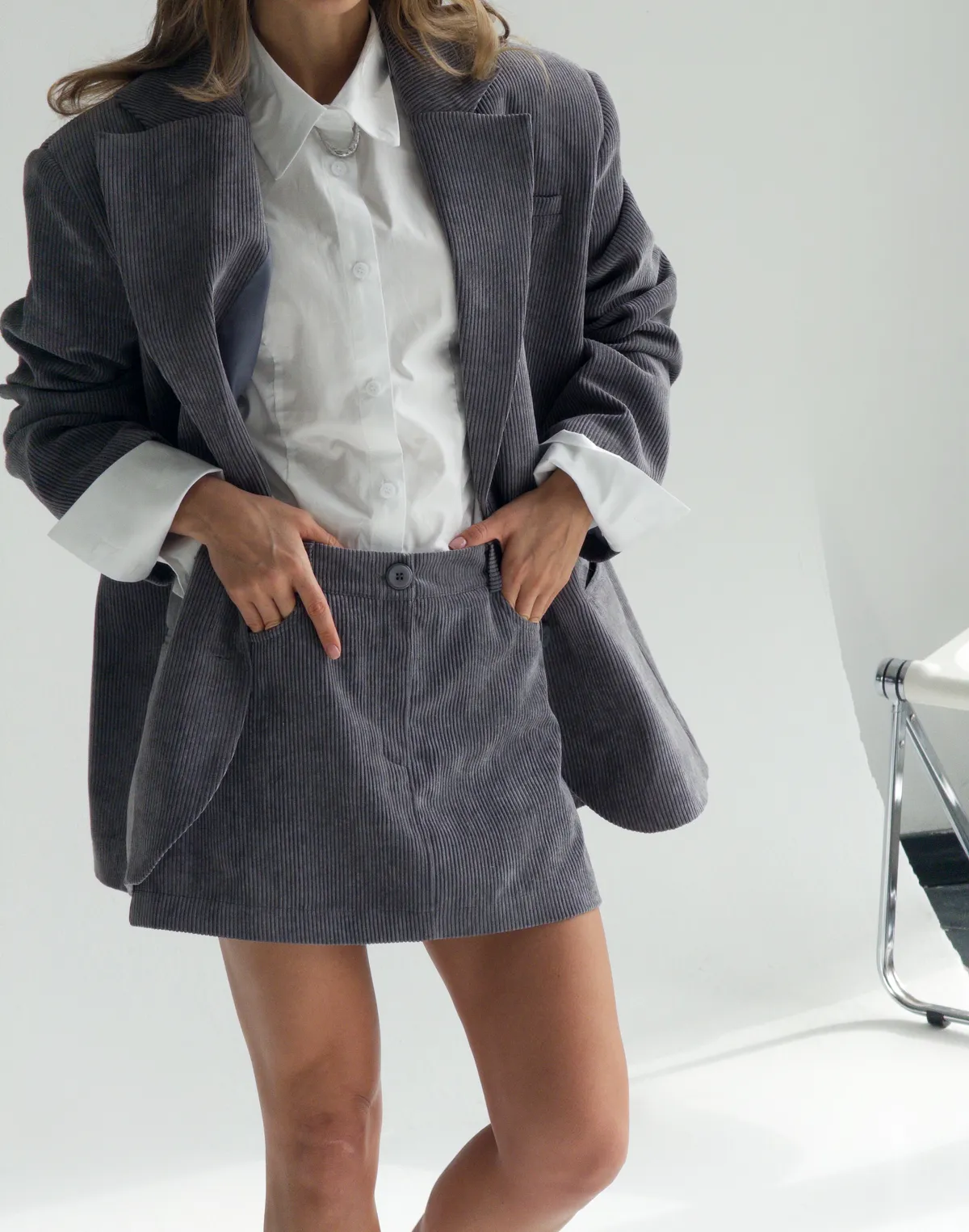 Спідниця міні вельветова весняна, сіра - Фото 3