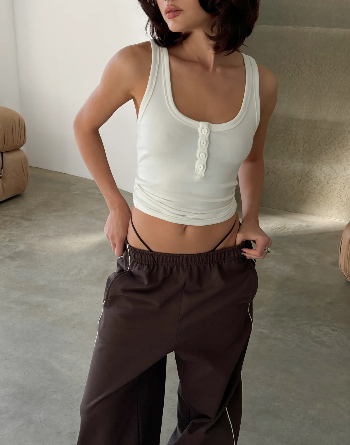 Майка жіноча по фігурі бавовняна з ґудзиками, шампань - Фото 8