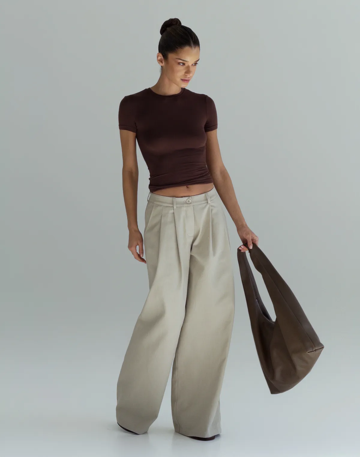 Футболка по фігурі з кашеміром у складі, шоколадна - Фото 8