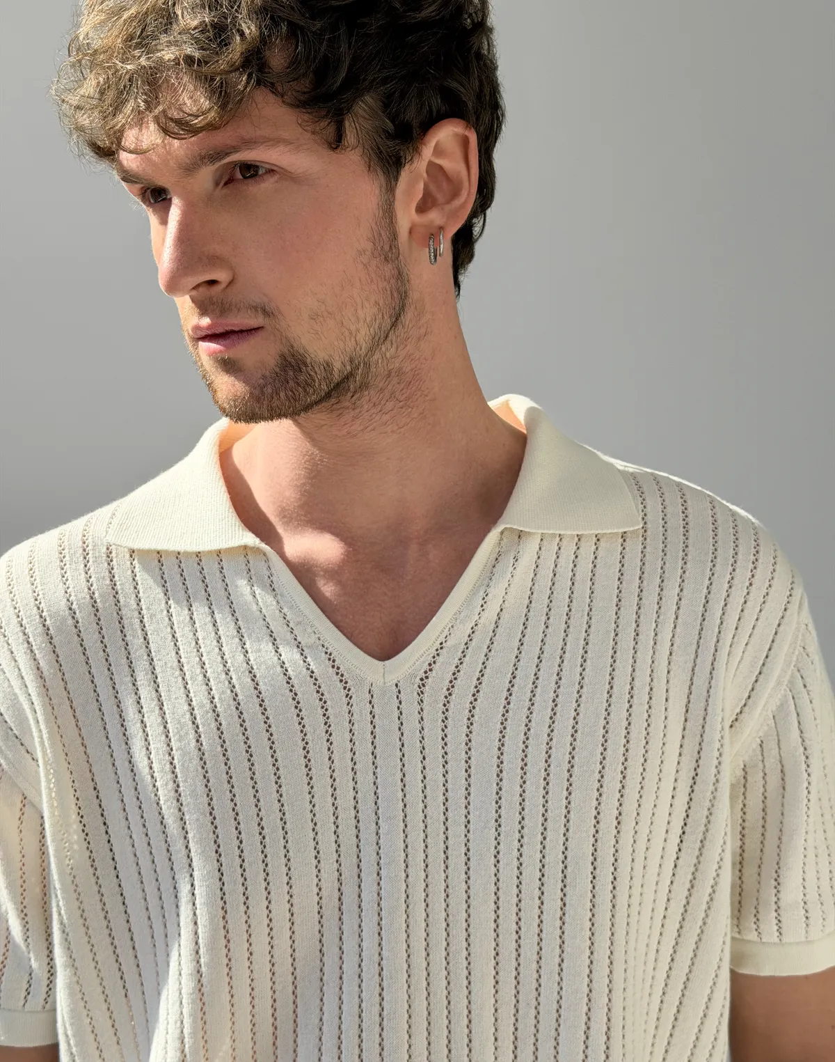 Чоловіче поло у вертикальну текстуровану смужку, молочне - Фото 5