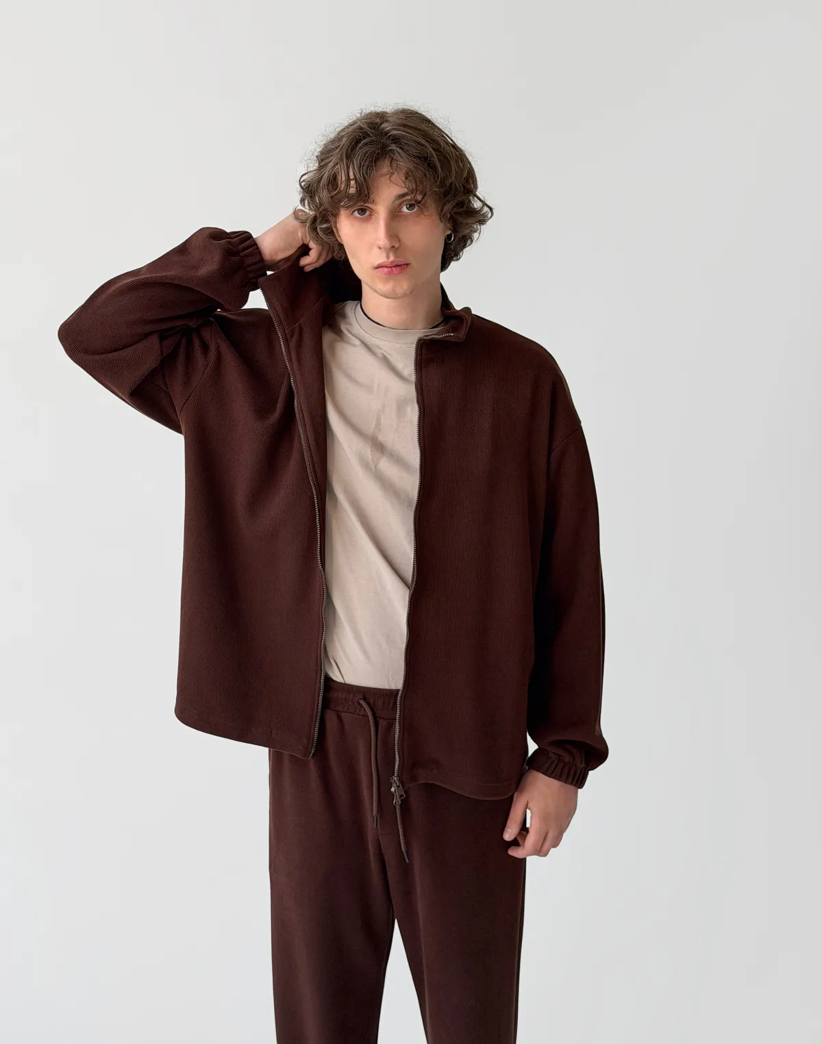 Зіпер без капюшону з текстурованої тканини у рубчик, шоколадний - Фото 4