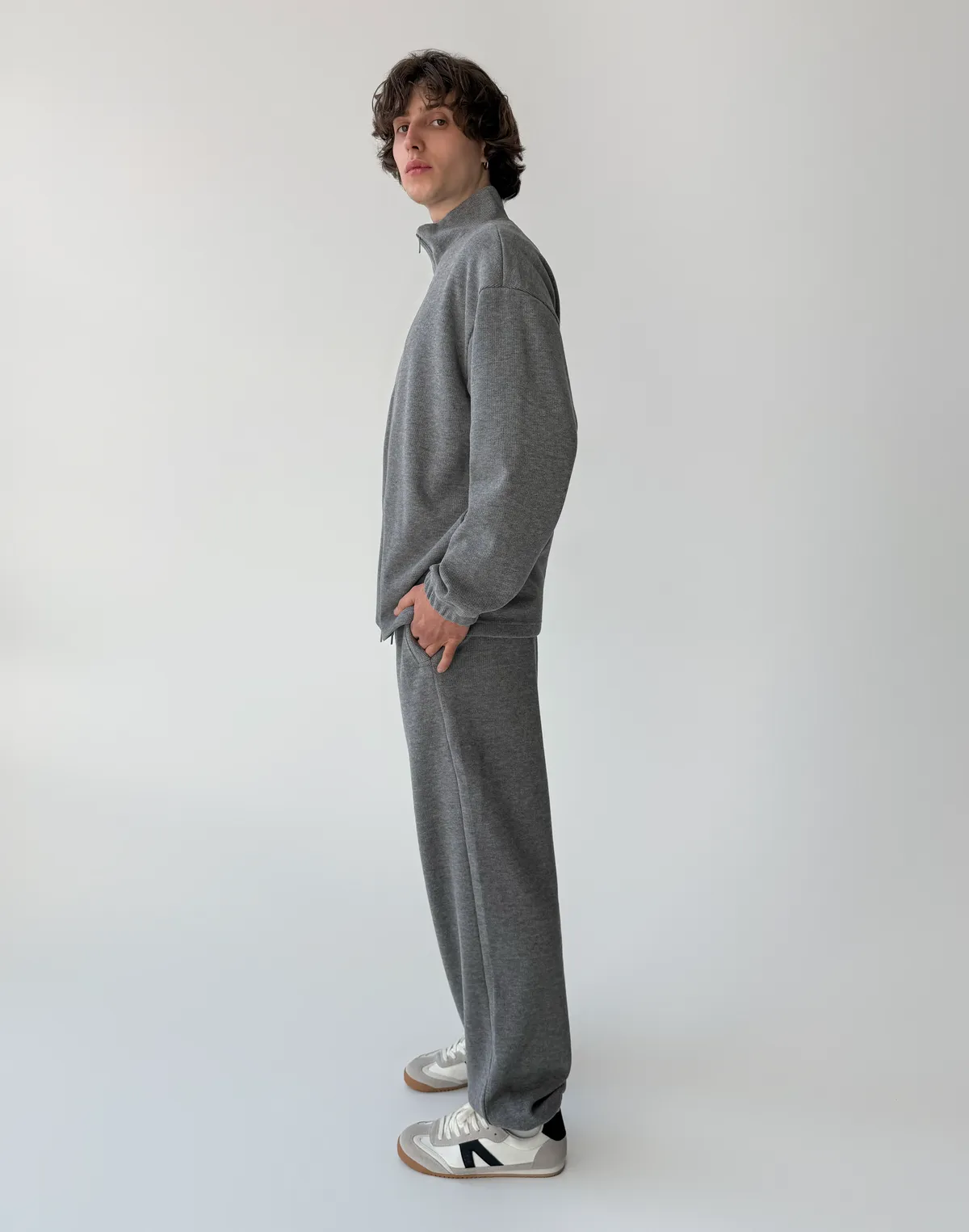 Штани спортивні чоловічі з текстурованої тканини у рубчик, сірі - Фото 7