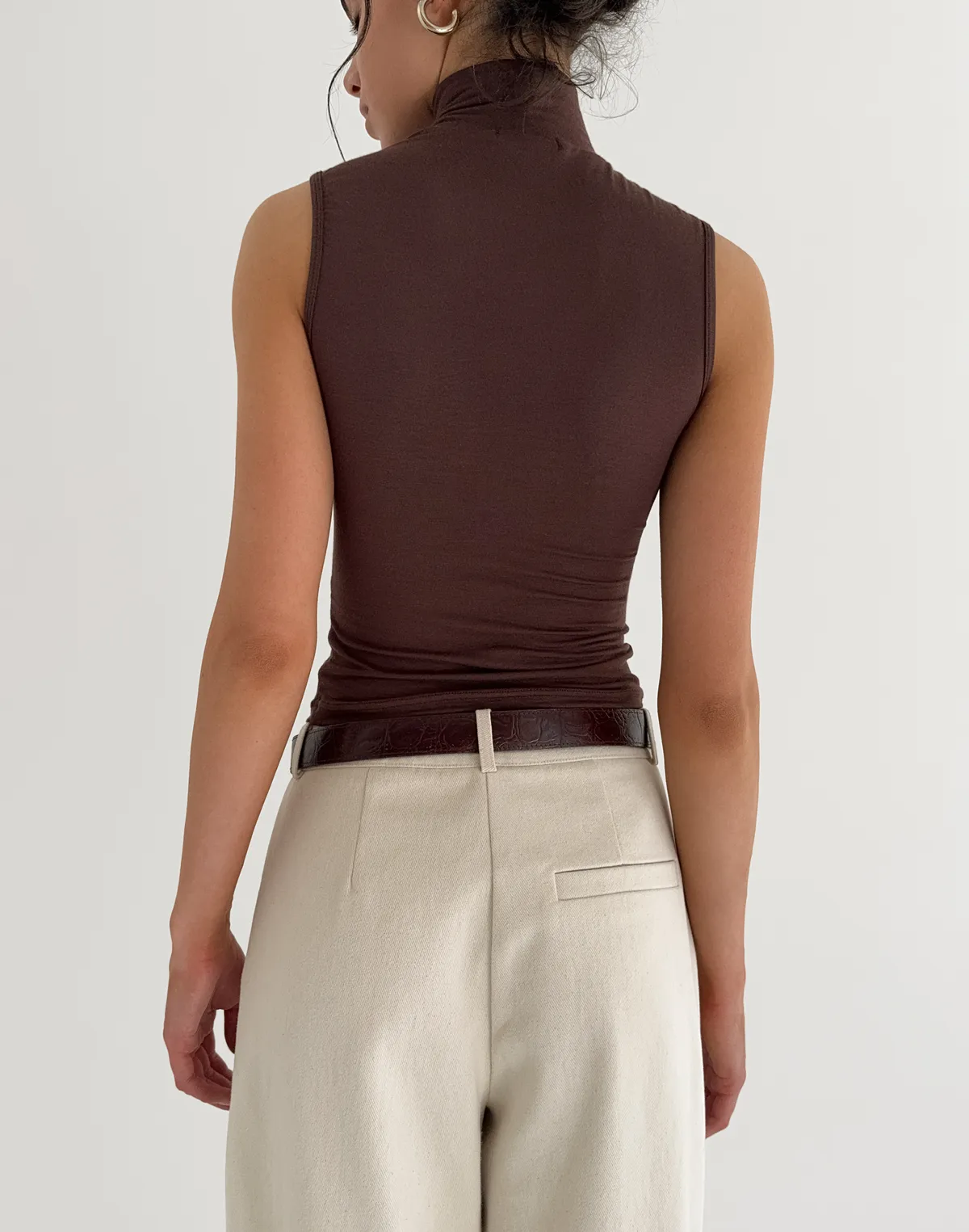 Майка під горло з кашеміром у складі, шоколадна - Фото 2