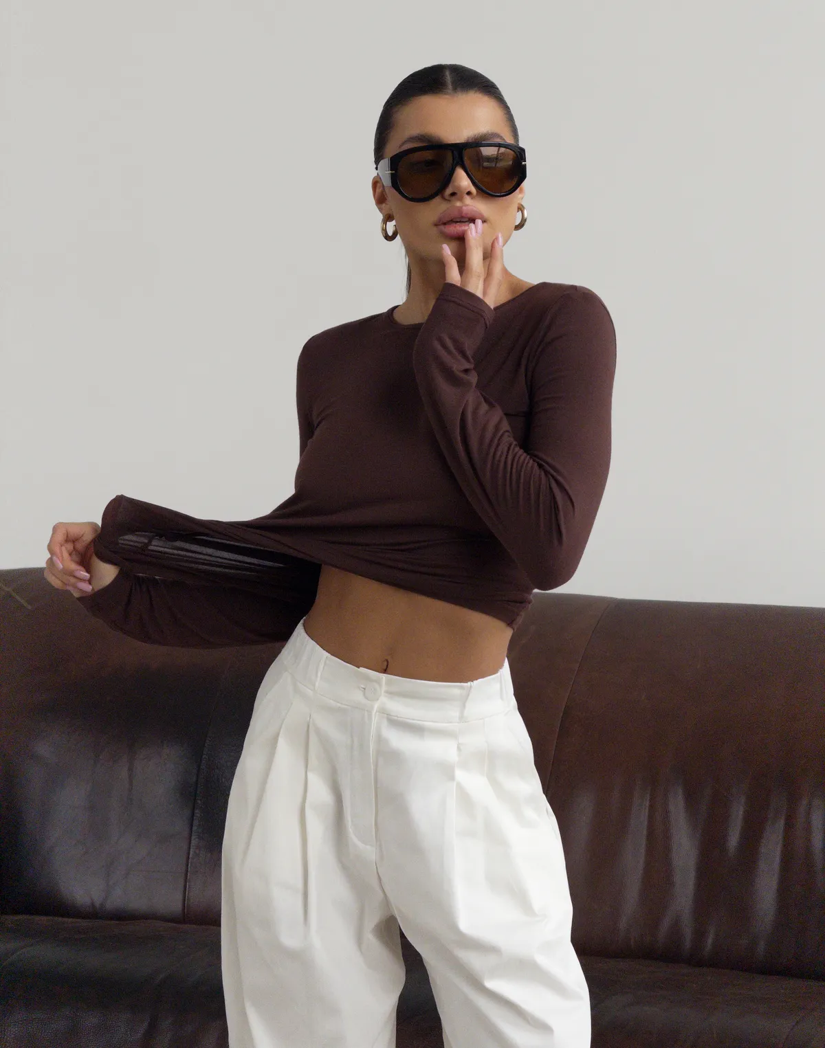 Лонгслів з кашеміром у складі з ефектом прозорості, шоколадний - Фото 1