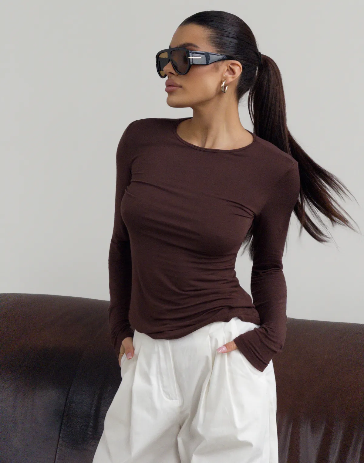 Лонгслів з кашеміром у складі з ефектом прозорості, шоколадний - Фото 7