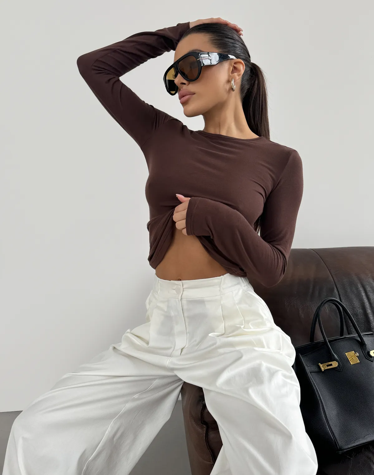 Лонгслів з кашеміром у складі з ефектом прозорості, шоколадний - Фото 3