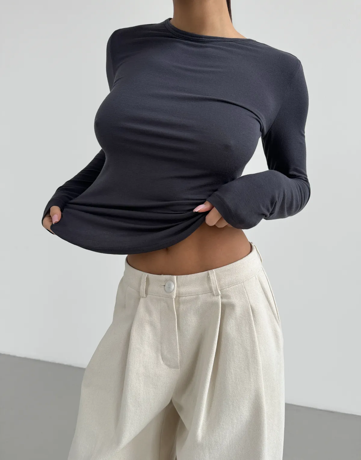 Лонгслів з кашеміром у складі з ефектом прозорості, графітовий - Фото 8