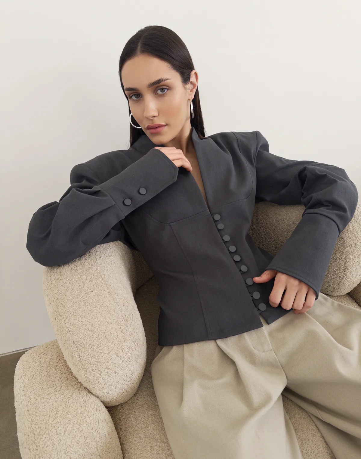 Жакет з V-подібним декольте та ґудзиками, сталевий - Фото 4
