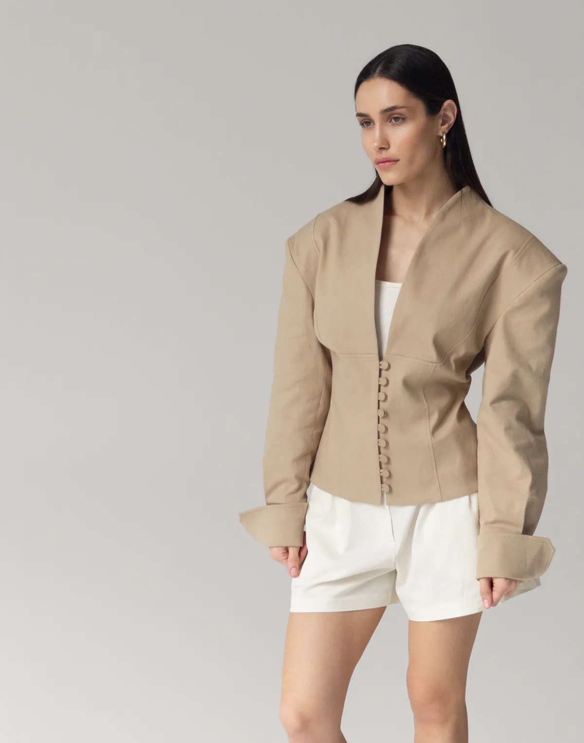 Жакет з V-подібним декольте та ґудзиками, пустельний - Фото 3