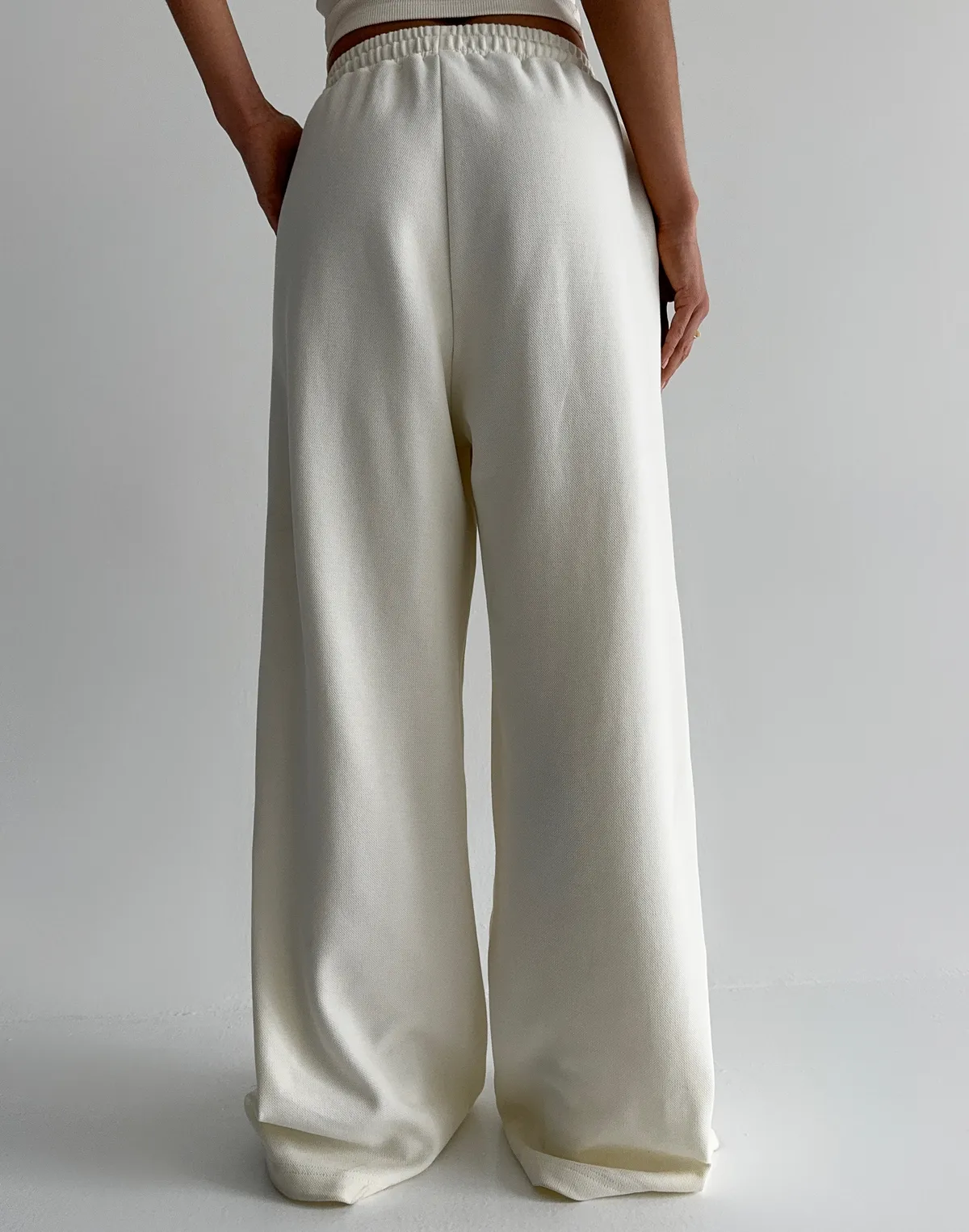 Штани прямого крою спортивні зі шнурком, вершкові - Фото 2