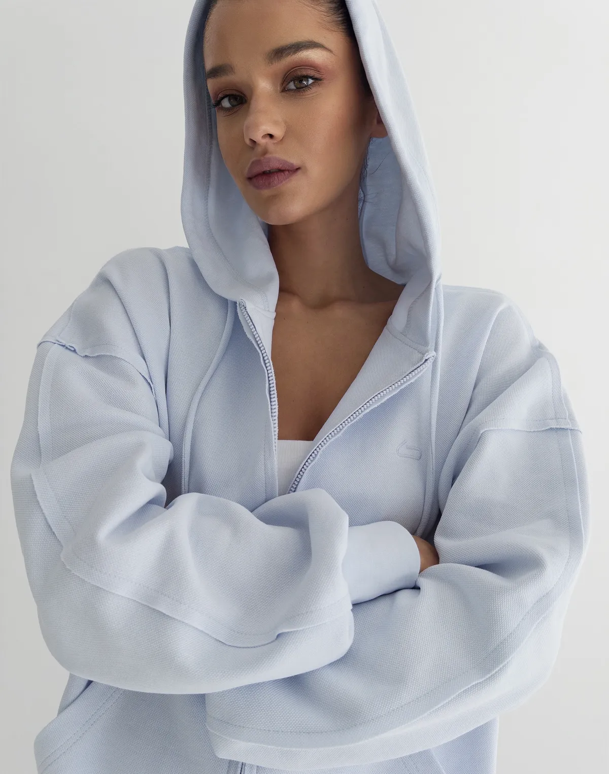 Зіпер оверсайз з декоративними швами, блакитний - Фото 7