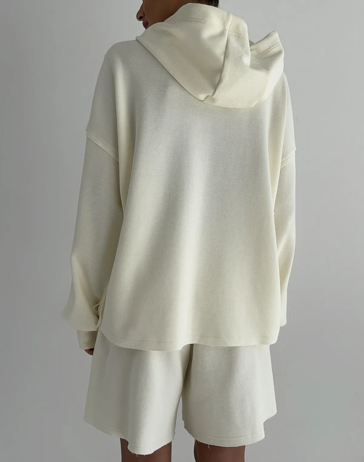 Зіпер оверсайз з декоративними швами, вершковий - Фото 2