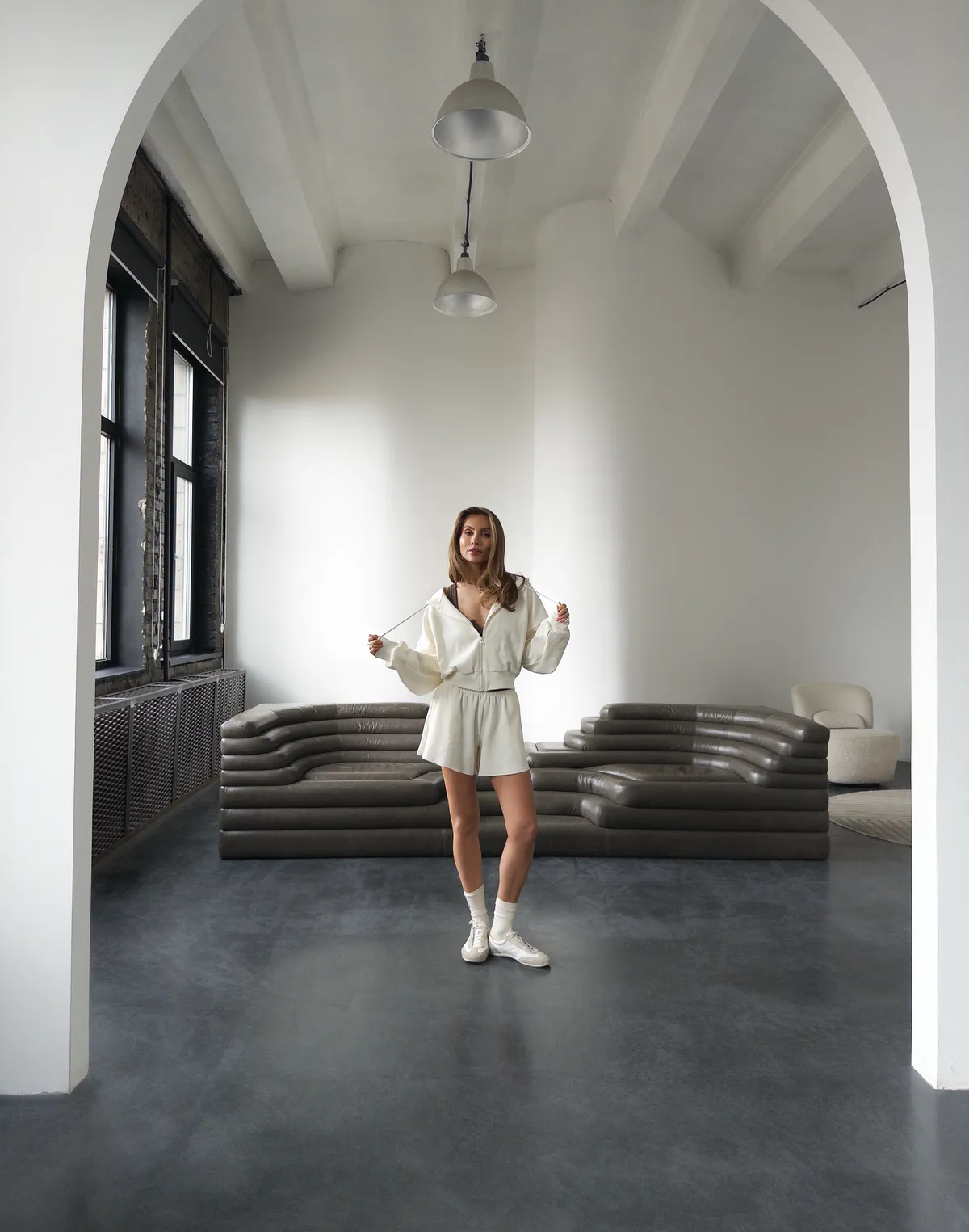 Зіпер оверсайз вкорочений з капюшоном, вершковий - Фото 3