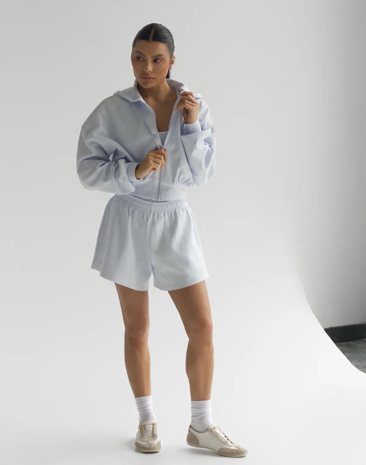 Зіпер оверсайз вкорочений з капюшоном, блакитний - Фото 6