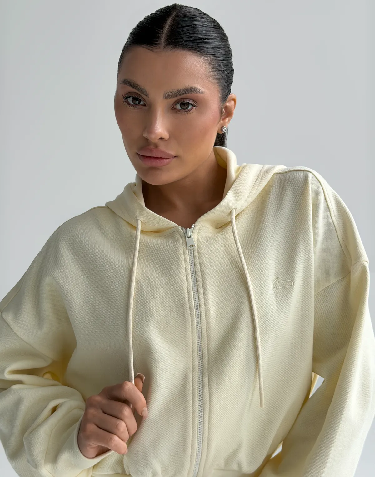 Зіпер оверсайз вкорочений з капюшоном, вершкове масло - Фото 7
