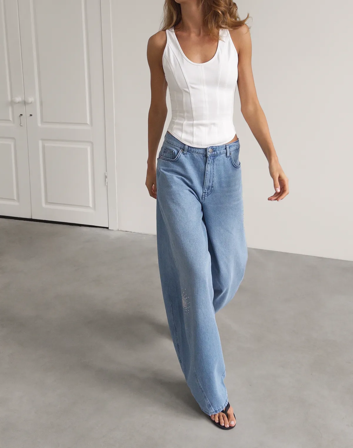 Джинси baggy жіночі вільного крою зі стразами, блакитні класичні - Фото 6