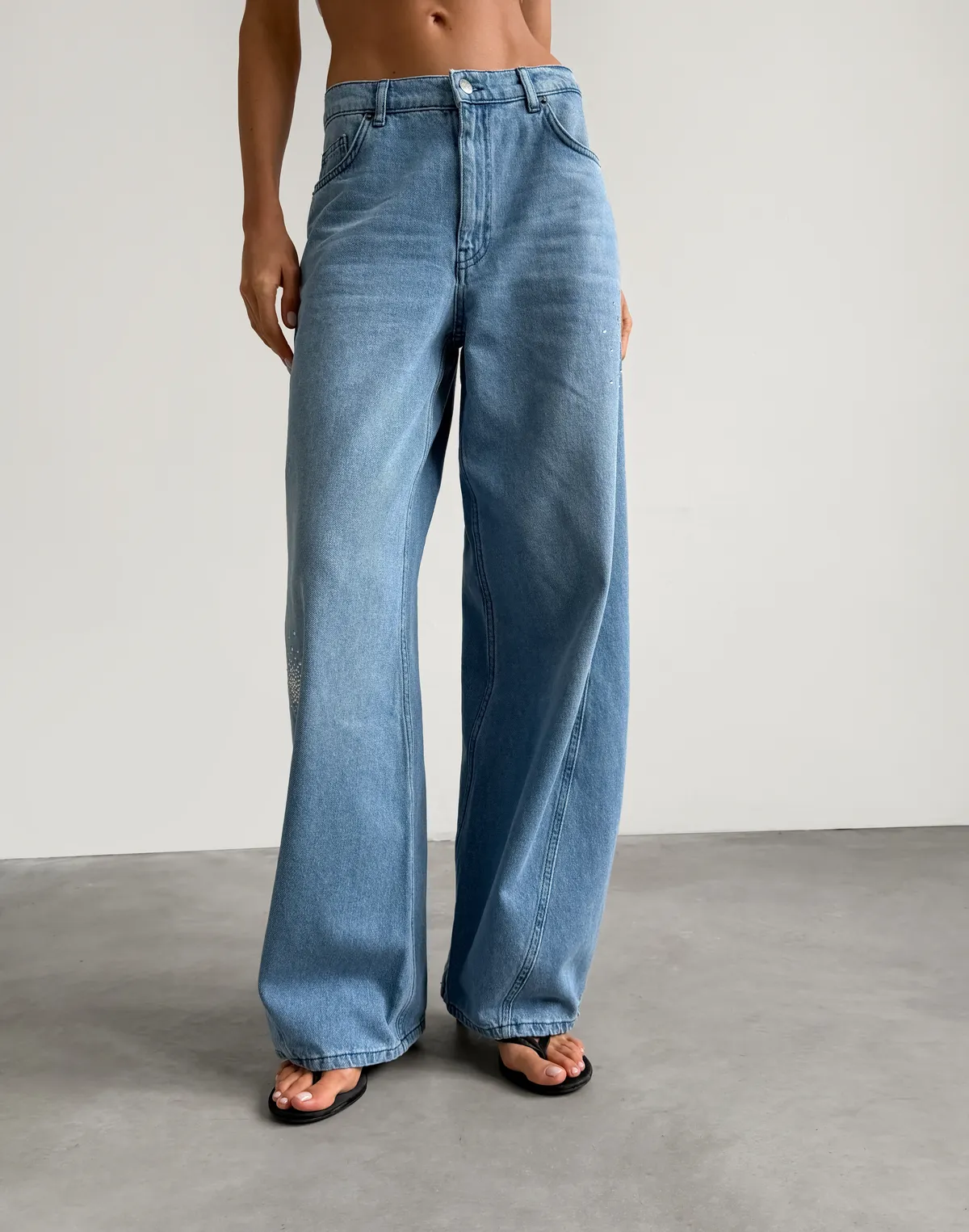 Джинси baggy жіночі вільного крою зі стразами, блакитні класичні - Фото 5
