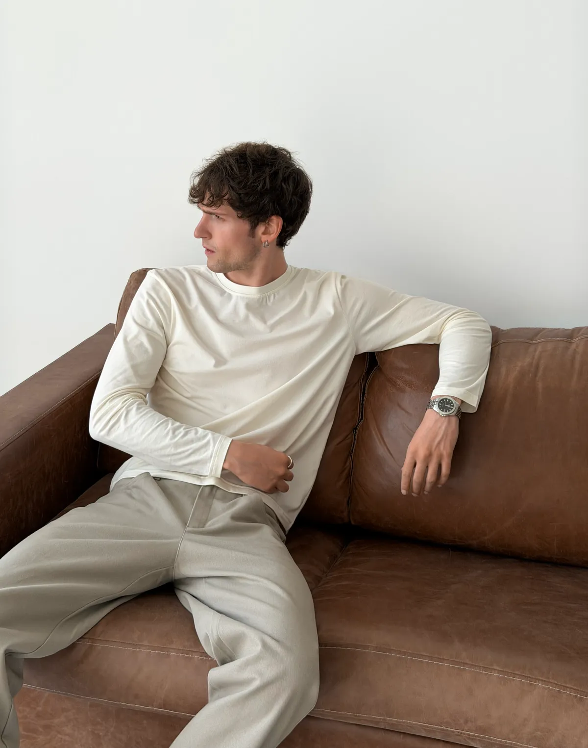 Spodnie męskie basic o luźnym kroju z bawełny, beżowe - Фото 6