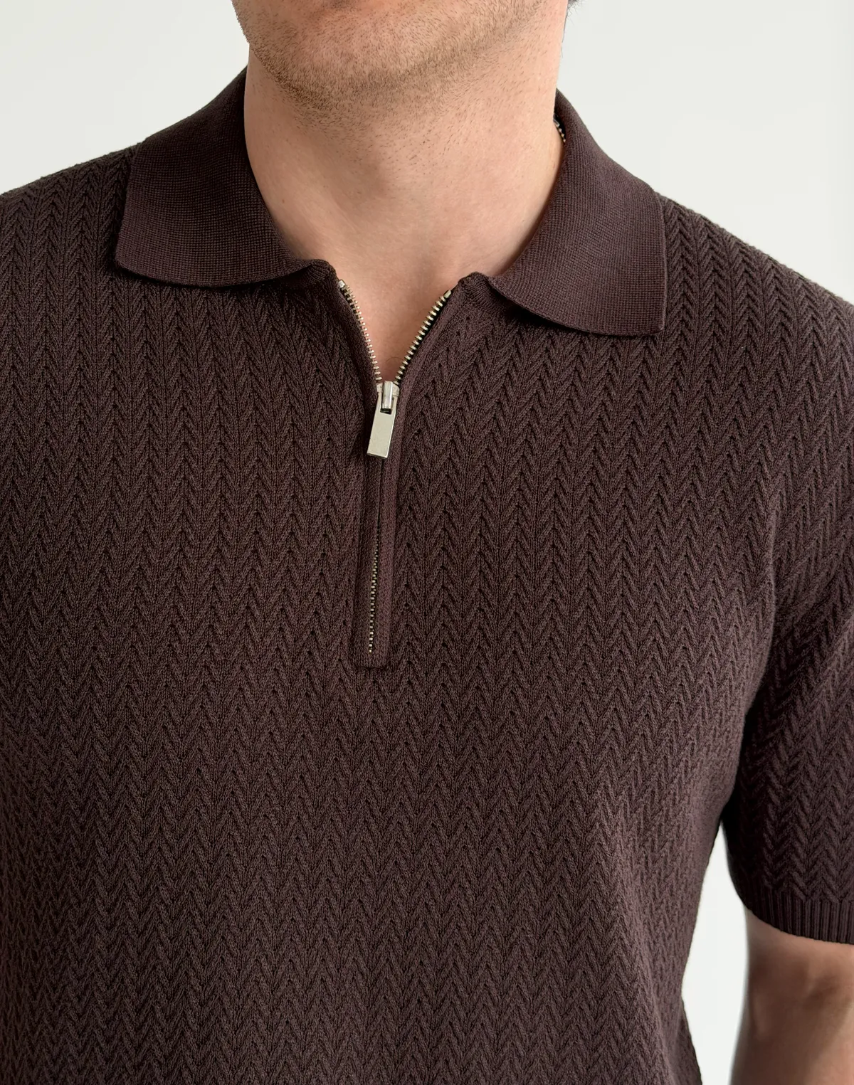 Koszulka polo męska z zamkiem błyskawicznym, czekoladowa - Фото 5