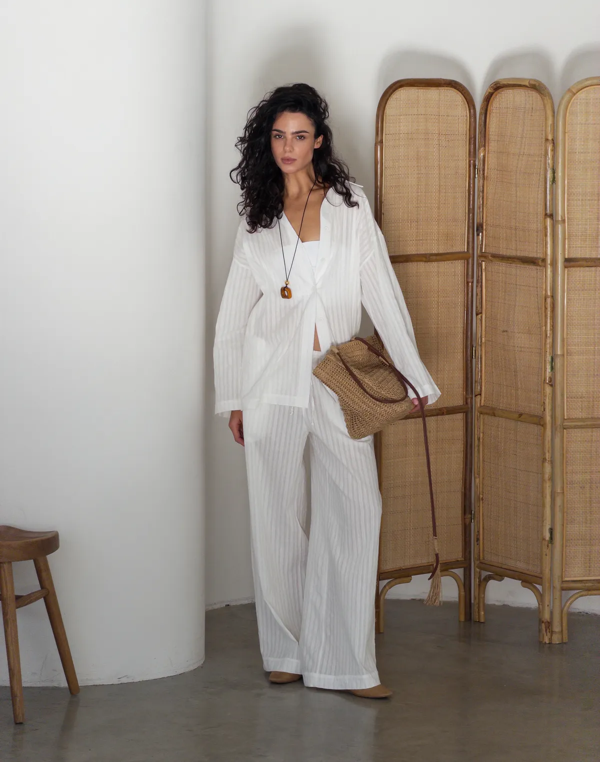 Штани бавовняні легкі у текстуровану смужку, молочні - Фото 7