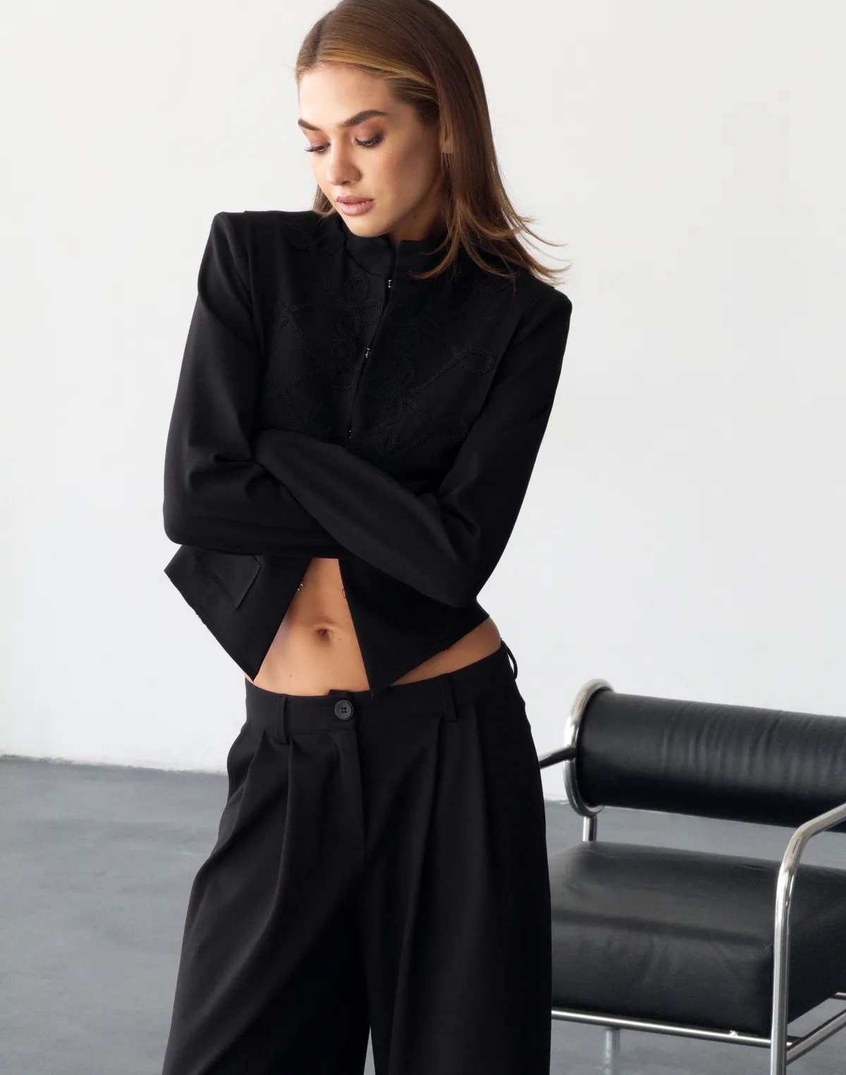 Жакет вкорочений в азійському стилі, чорний - Фото 7