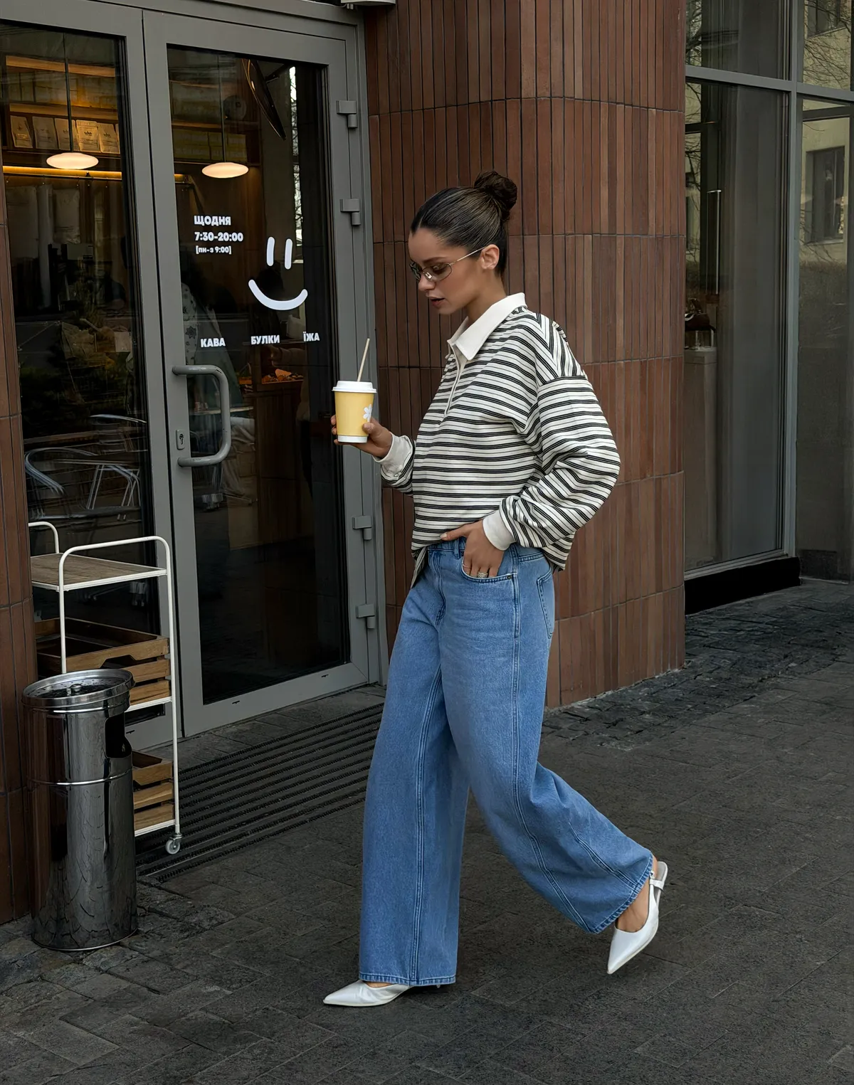 Жіноча кофта-поло у смужку вільного крою, молочна у чорну смужку - Фото 2