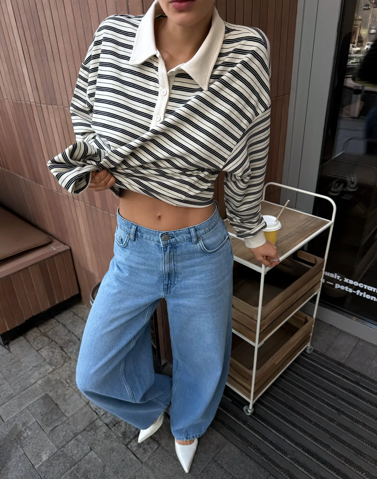 Жіноча кофта-поло у смужку вільного крою, молочна у чорну смужку - Фото 8