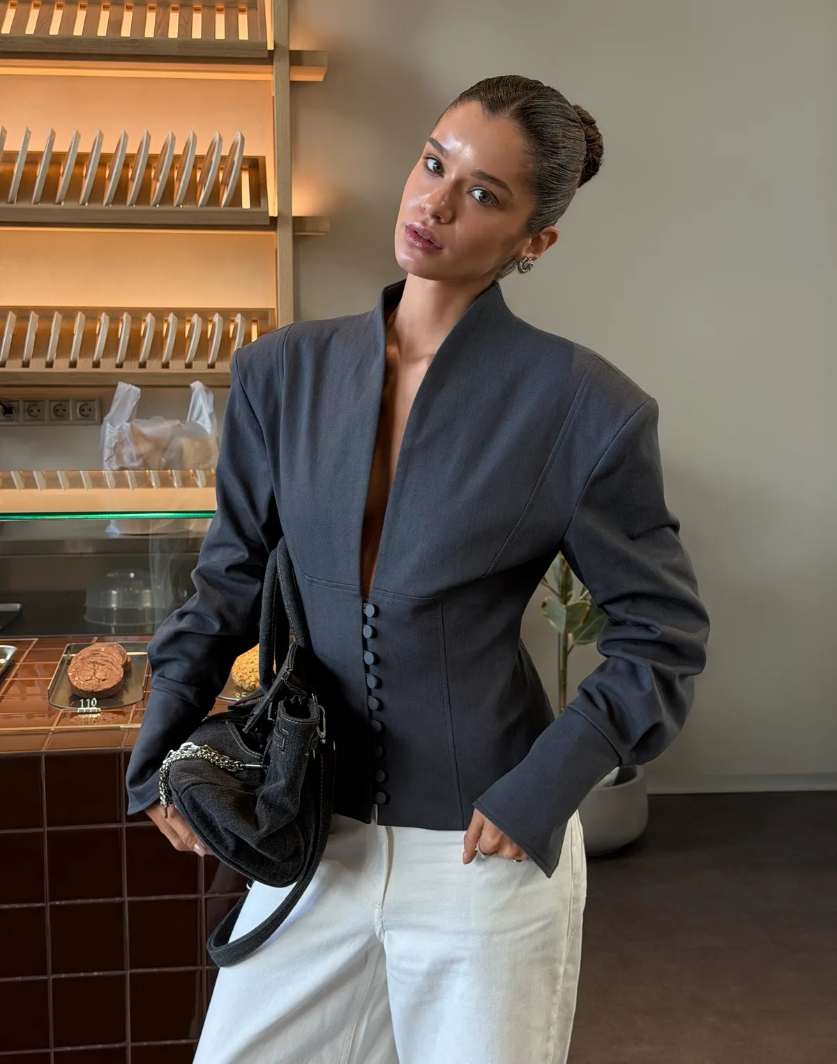 Жакет з V-подібним декольте та ґудзиками, сталевий - Фото 8