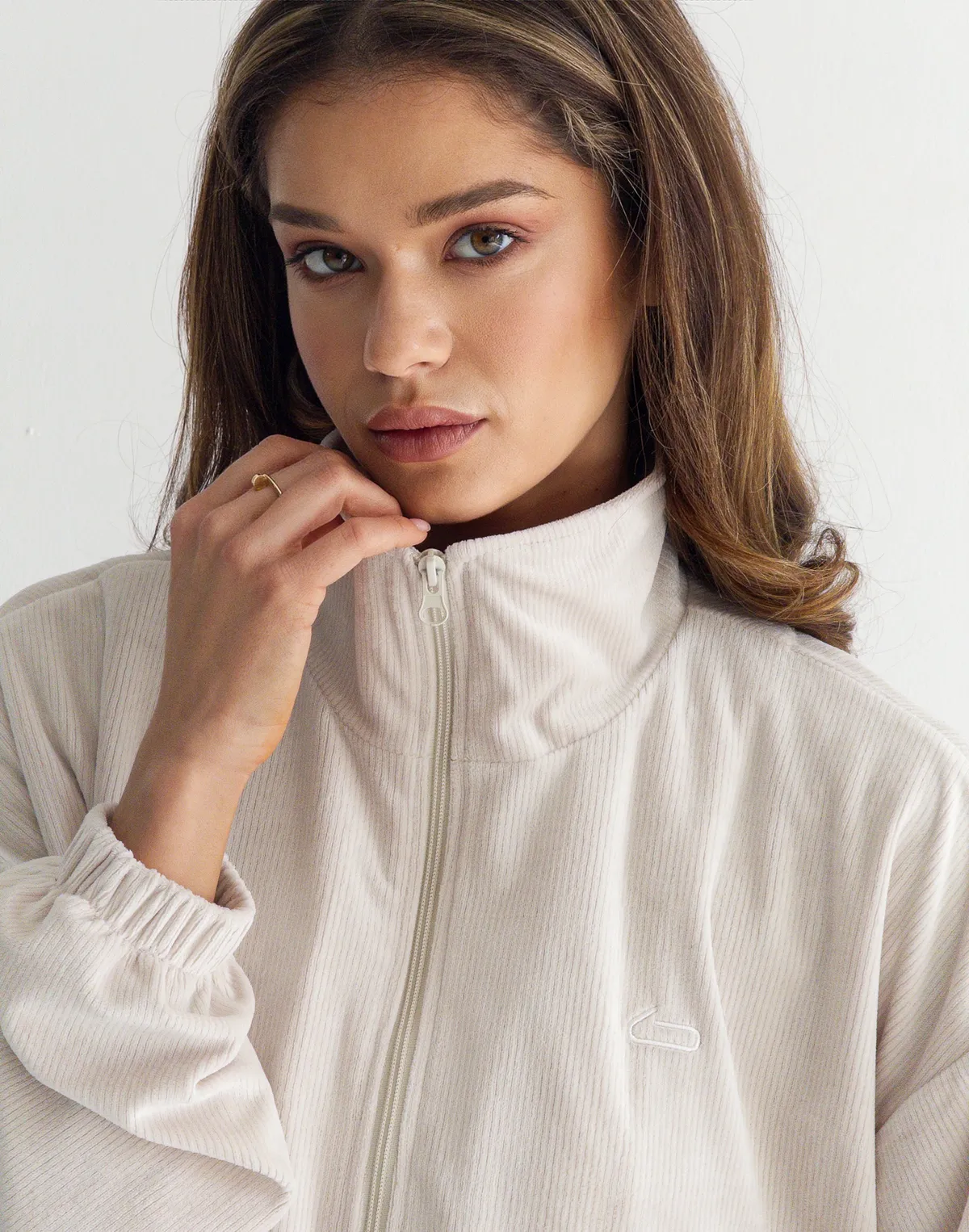 Зіпер велюровий літній жіночий, молочний - Фото 7