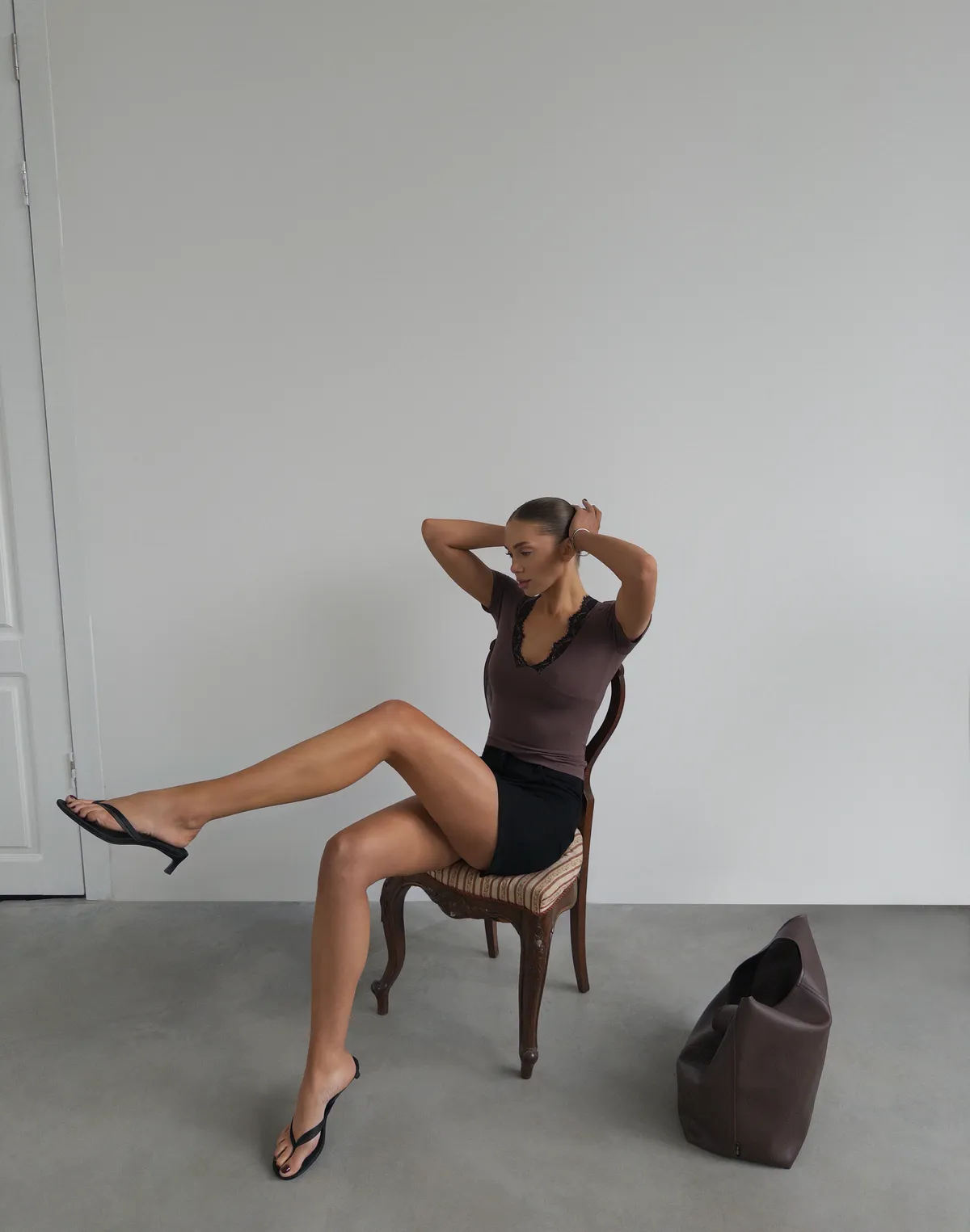 Спідниця міні котонова, чорна - Фото 5