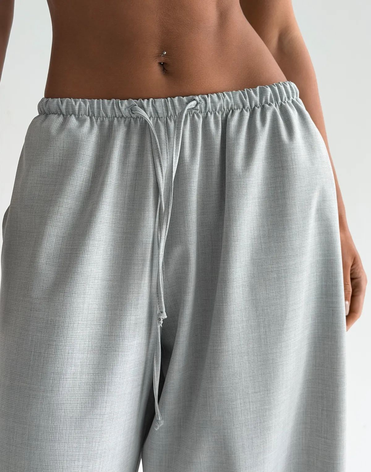 Штани карго у дрібну клітинку, сірі - Фото 4