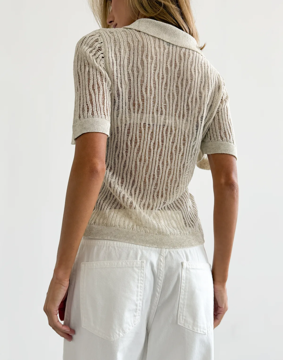 Поло текстуроване жіноче напівпрозоре, ніжно бежеве - Фото 2