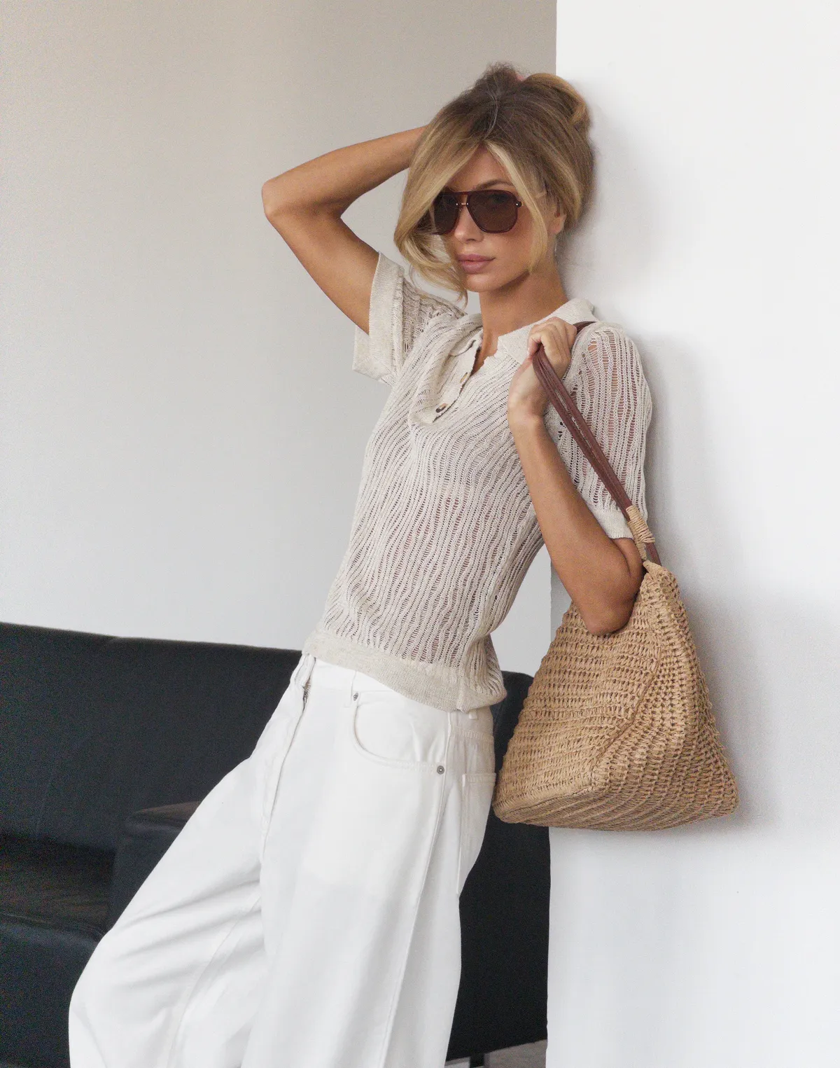 Поло текстуроване жіноче напівпрозоре, ніжно бежеве - Фото 1