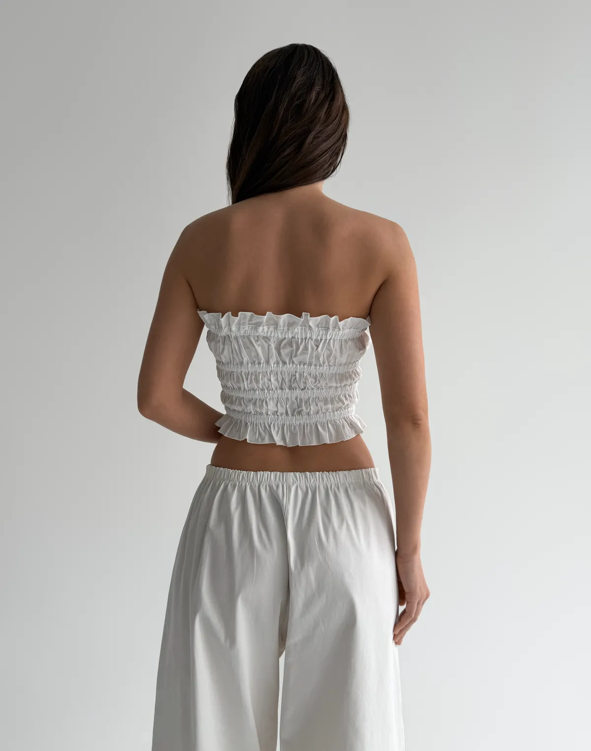 Топ бандо текстильний на затяжках, молоко - Фото 2