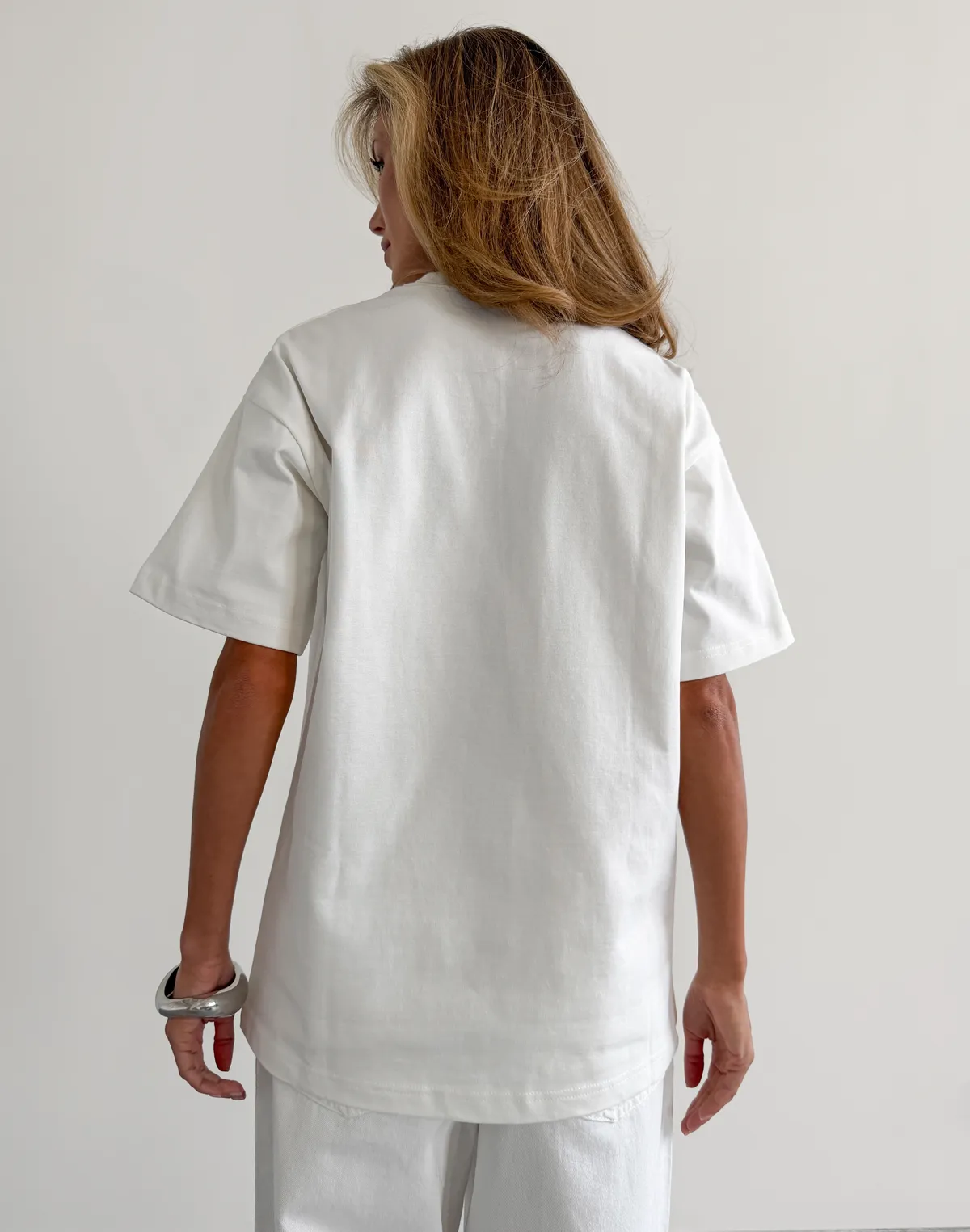 Футболка жіноча зі супер щільного котону оверсайз, екрю з принтом "Abuser" - Фото 2