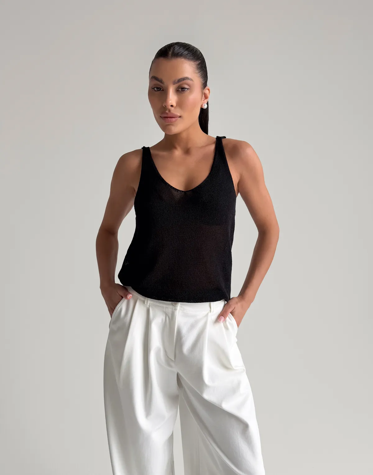 Топ вільного крою напівпрозорий в'язаний, чорний - Фото 3