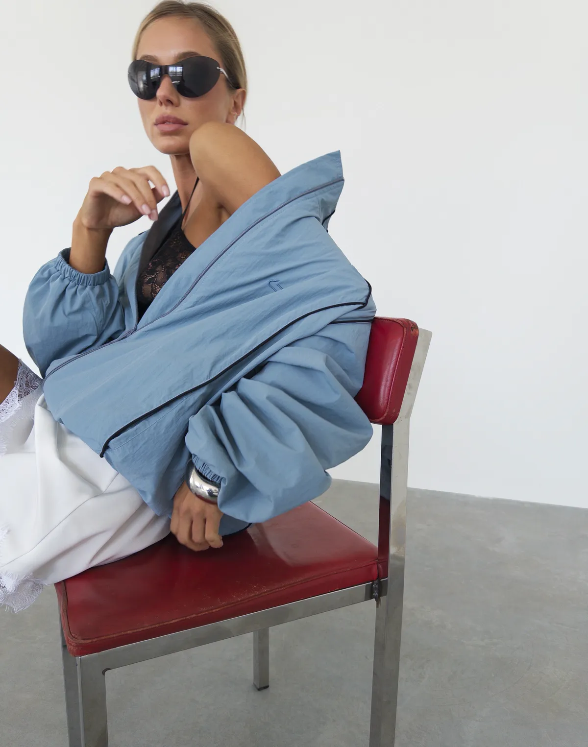 Зіпер з кантом з плащової тканини, блакитний - Фото 1