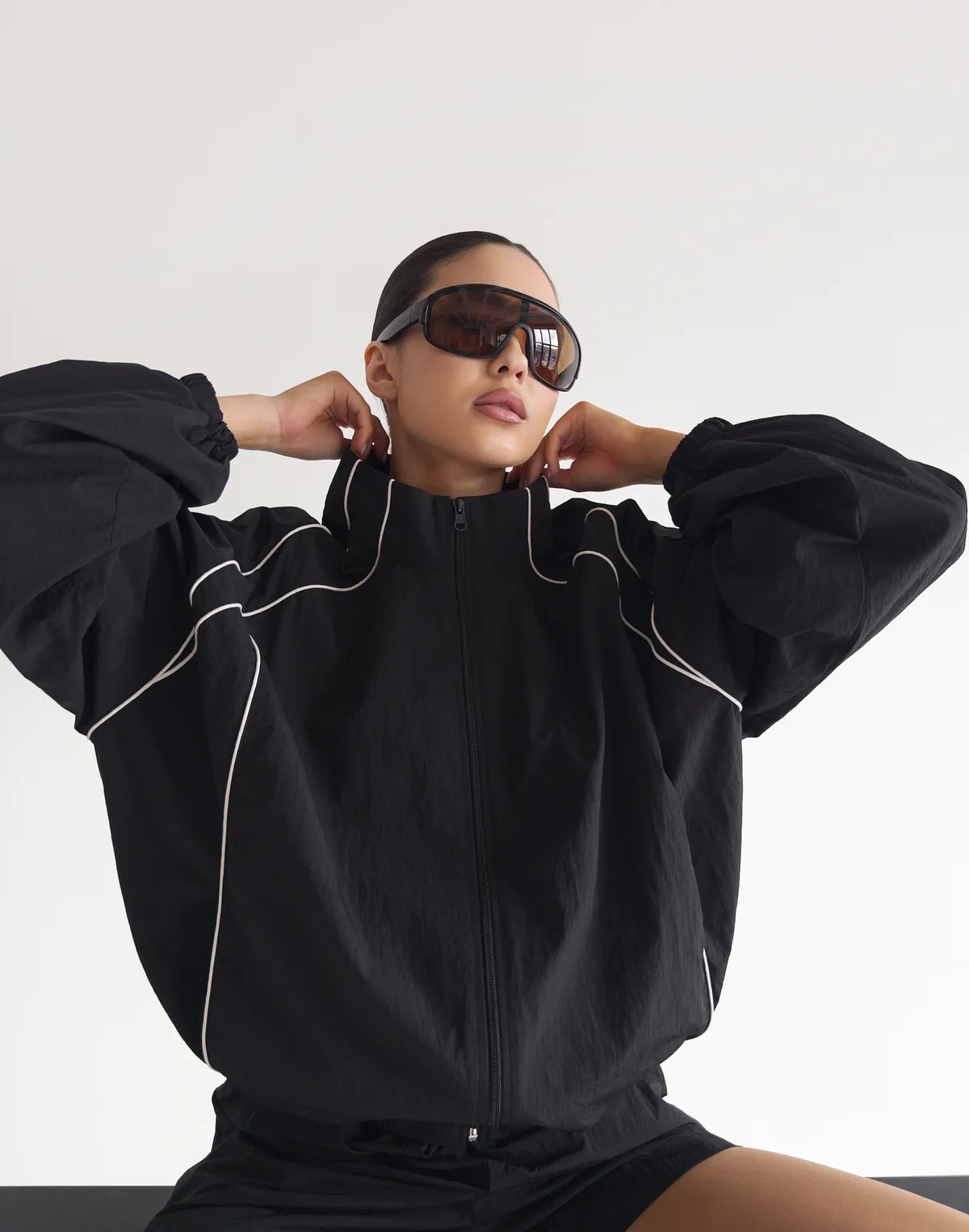 Зіпер з кантом з плащової тканини, чорний - Фото 1