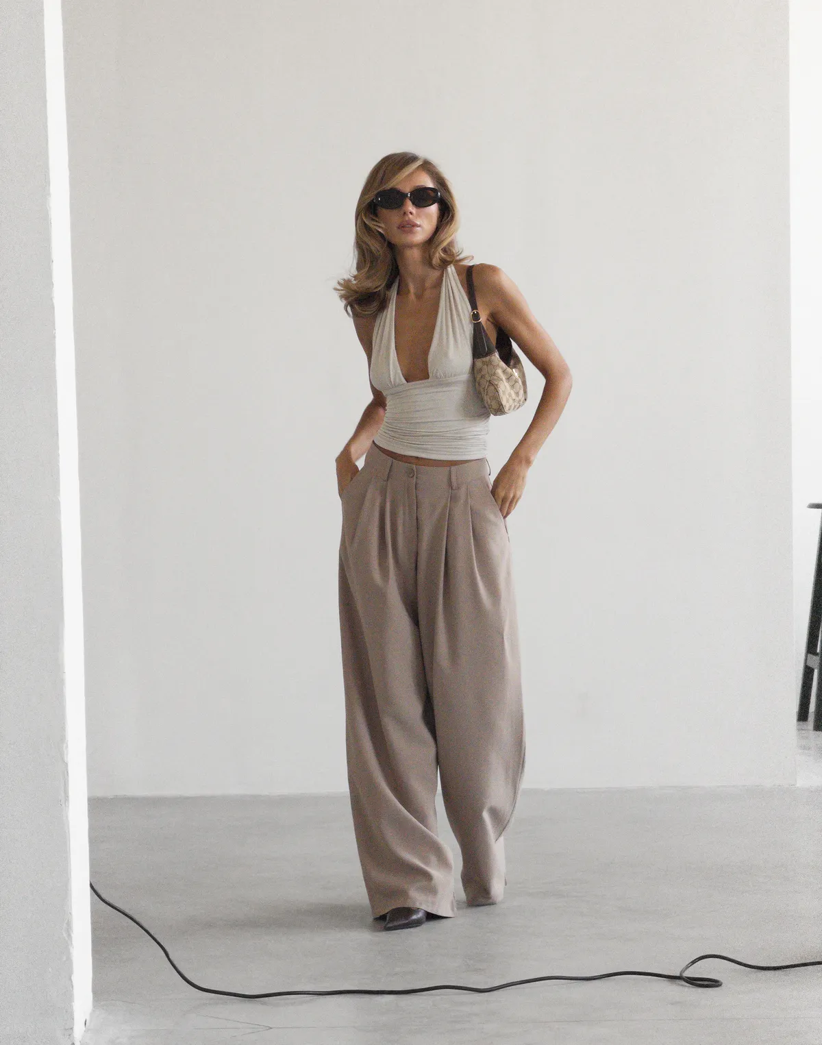 Штани жіночі базові вільного прямого крою, капучино - Фото 6