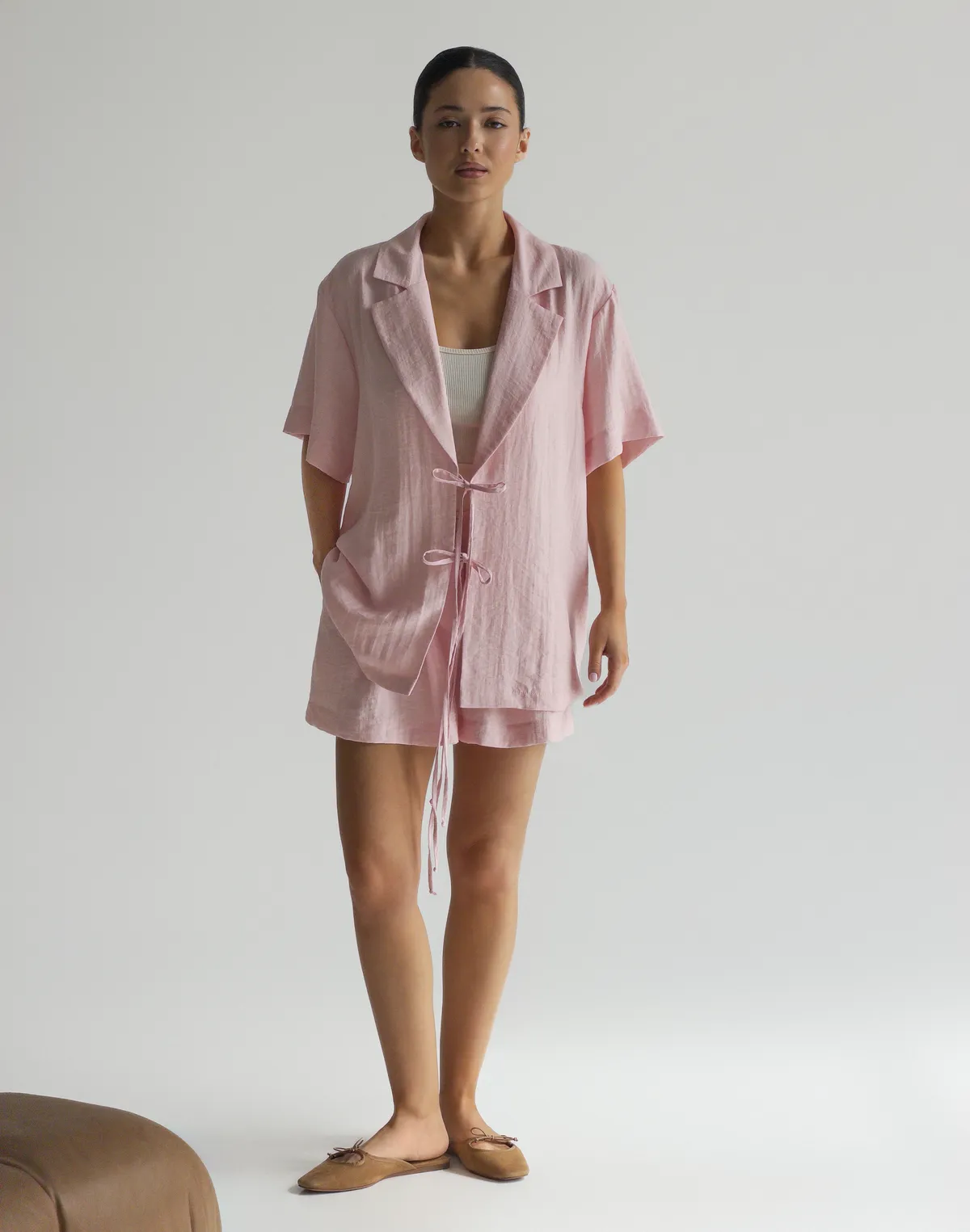Сорочка на зав'язці та коротким рукавом зі льном у складі, рожева - Фото 8