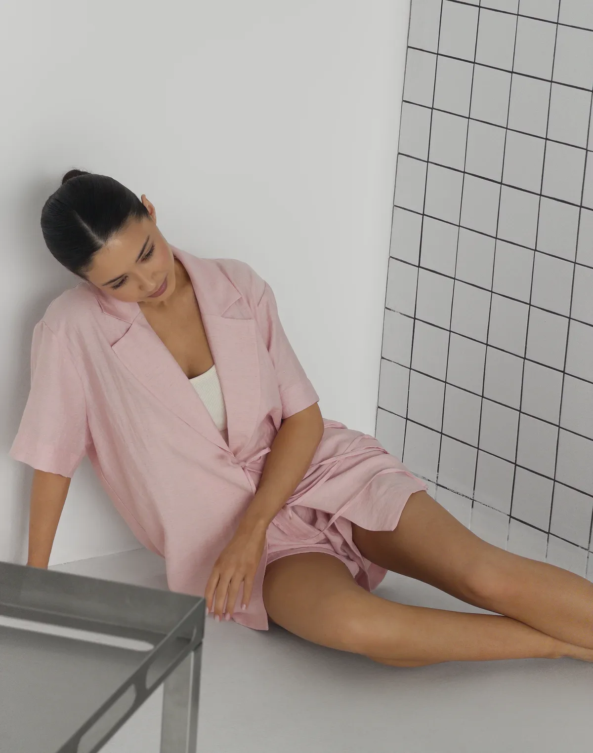 Сорочка на зав'язці та коротким рукавом зі льном у складі, рожева - Фото 4