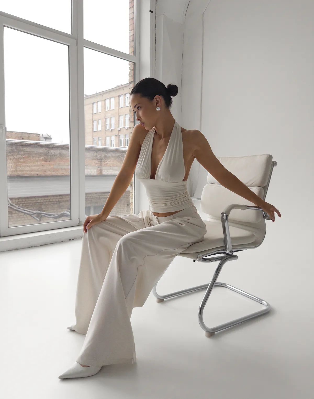 Топ з відкритим декольте з кашеміром у складі, шампань - Фото 3