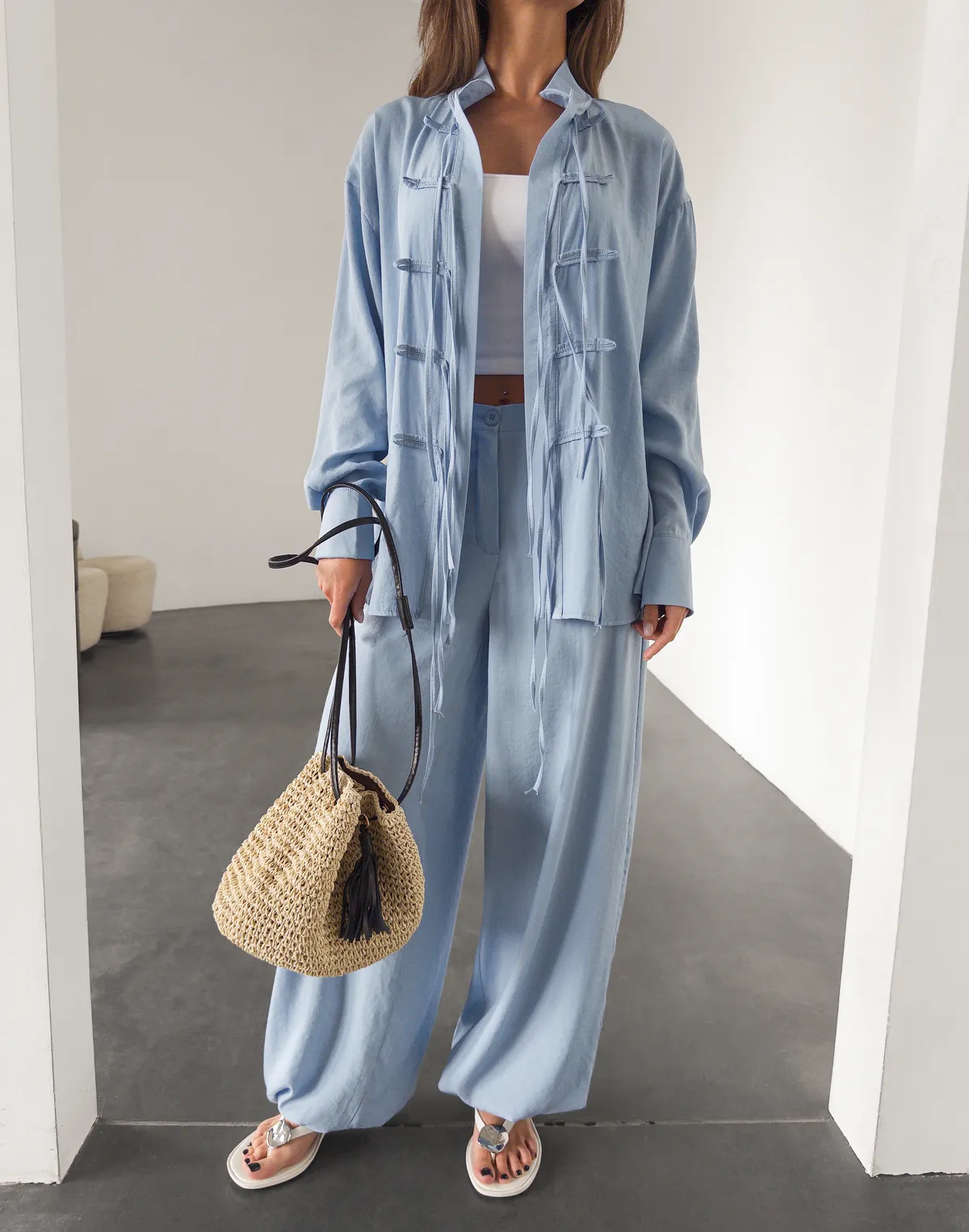 Штани літні текстильні на затяжках знизу, блакитні - Фото 6